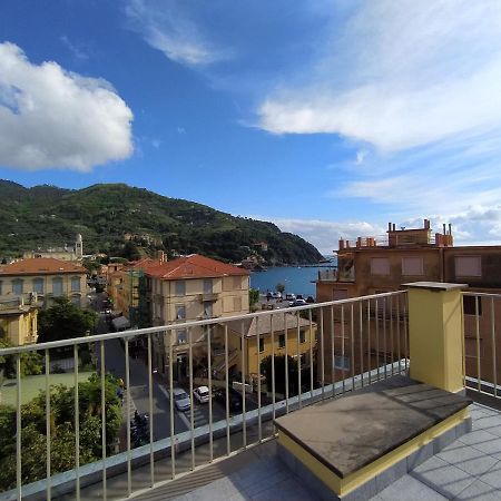 Monia House Sea View Lägenhet Levanto Exteriör bild