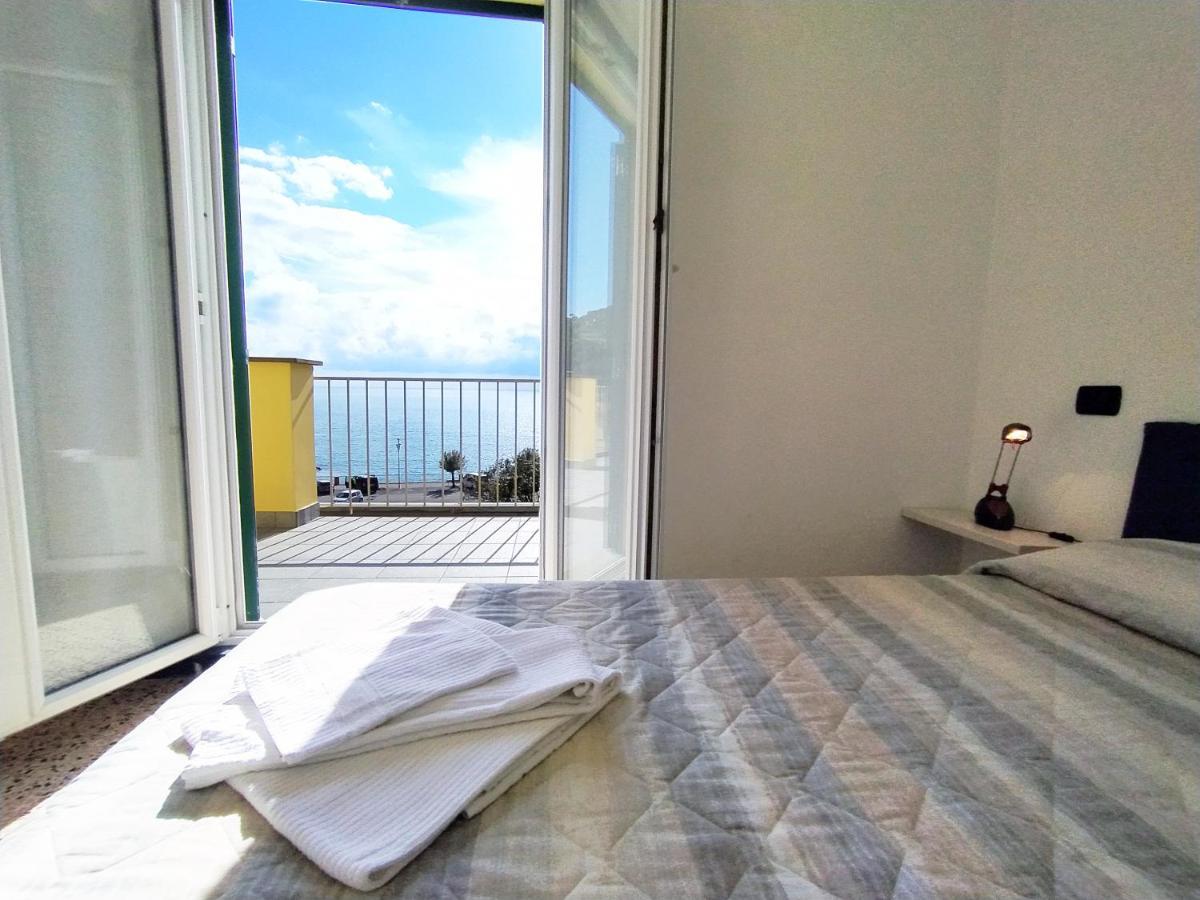 Monia House Sea View Lägenhet Levanto Exteriör bild
